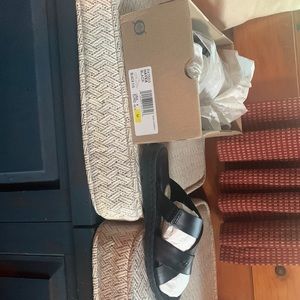 Born Hayka size 9 black NIB